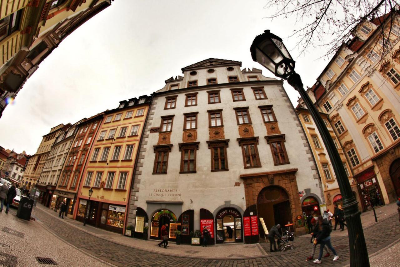 Hostel Homer - Old Town Square Prag Dış mekan fotoğraf